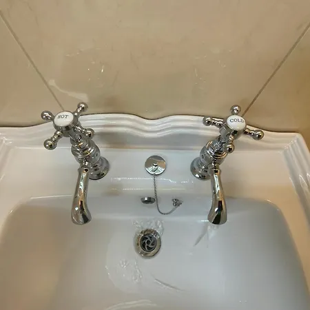 בית אירוח View Doubleroom&private Bath